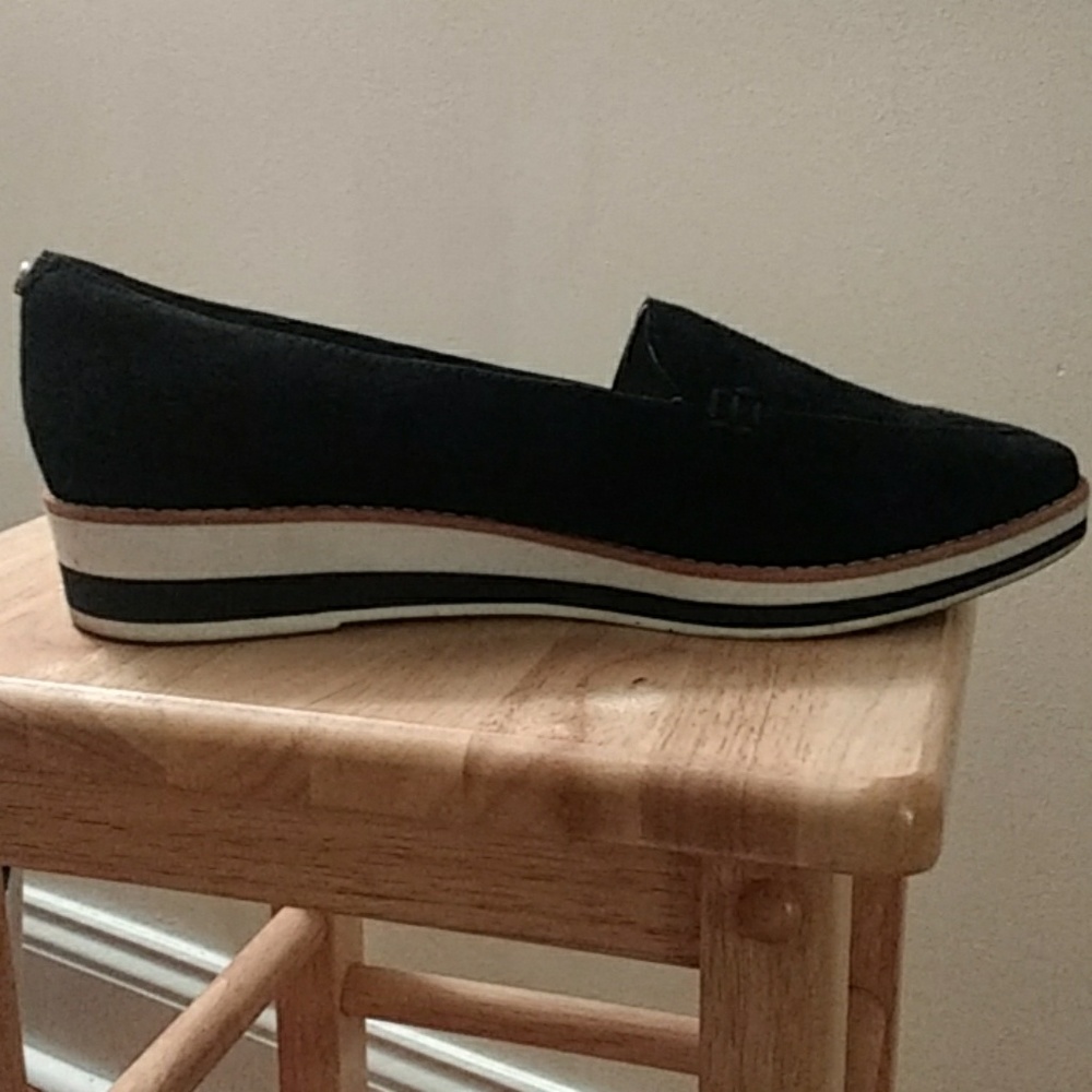 DKNY platform black suede pointed worn once